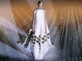 Adibusana Puitis dari Stephane Rolland dan Franck Sorbier