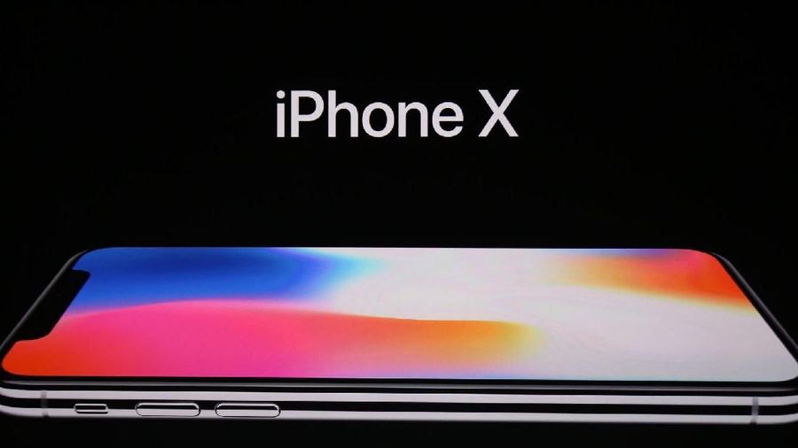 Ponsel mirip iPhone X ini diperkenalkan pada ajang Mobile World Congress (MWC), pameran ponsel terbesar di dunia yang dihelat di Barcelona, Spanyol.