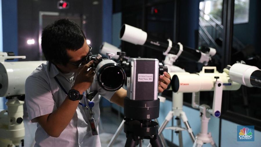 Persiapan fenomena langka Super Blue Blood Moon atau Supermoon yang bertepatan dengan Gerhana Bulan Total pada 31 Januari 2018.