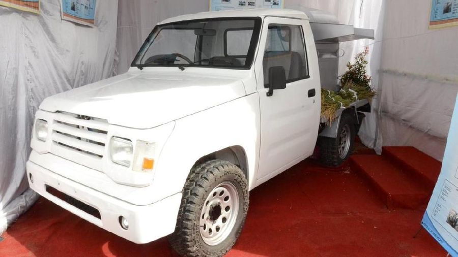 Empat perusahaan otomotif siap memproduksi mobil pedesaan pada tahun ini.