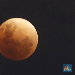 NASA Temukan Air di Permukaan Bulan, Apakah Bulan Layak Huni?