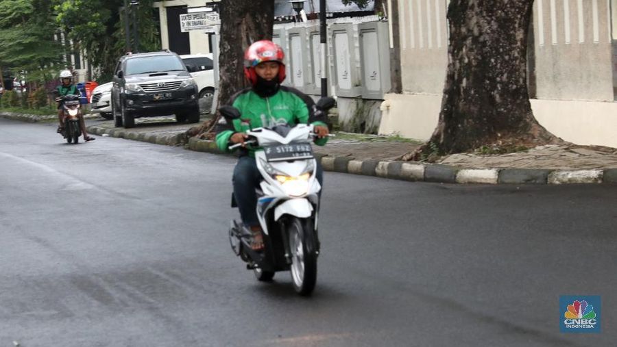 Bulog juga berencana menjual kebutuhan pokok lainnya melalui e-commerce.