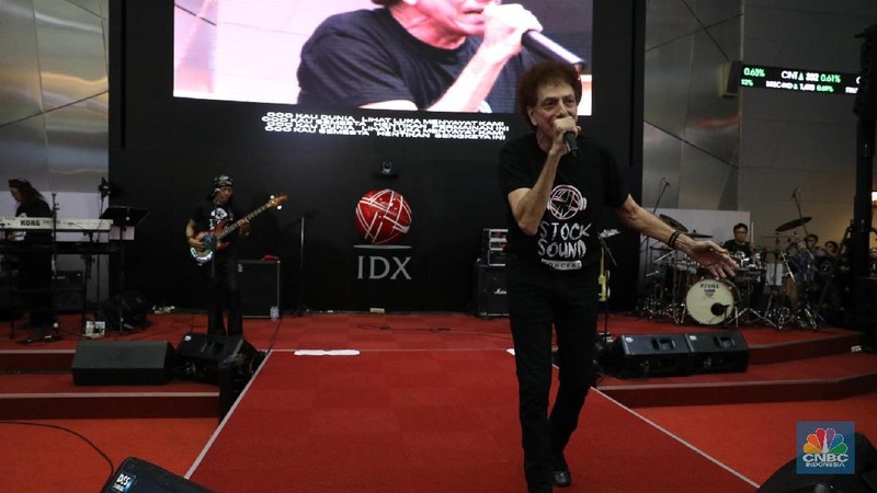 Grup musik rock legendaris, God Bless menutup sesi perdagangan di Bursa Efek Indonesia.