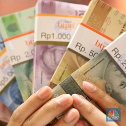 Pengusaha 'Nangis Darah' Dipaksa Upah Naik 13% di 2023