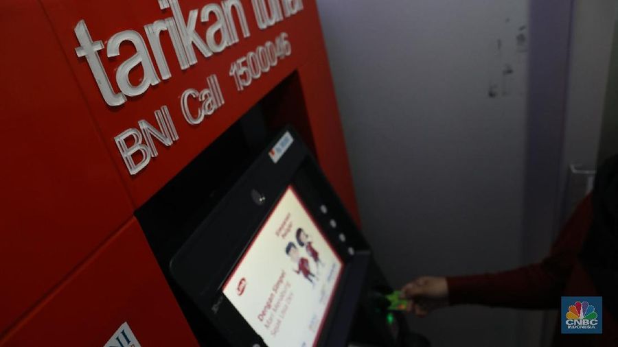 BI ingin mempercepat penerapan kartu debit/atm dengan chip dari waktu yang diwajibkan BI sebelumnya.