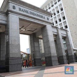Ramalan Bank Mandiri: The Fed & BI Tahan Suku Bunga Sampai Juni 2024