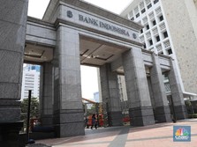 Dunia Makin Gelap, Akankah BI Ngegas Naikkin Suku Bunga?
