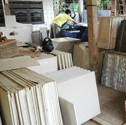 Waduh! DPR Kritik Pedas Rencana Bea Masuk Dumping Keramik China 200%