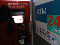 Neraca Dagang Defisit US$ 2 M, Saham Bank Diobral Investor