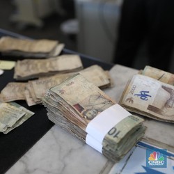 Uang Beredar Naik 12,5% di Oktober