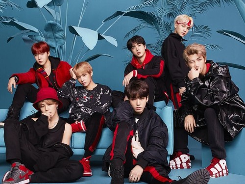 ARMY Siap-siap Serbu! BTS dan Converse Rilis Sneakers Rp 1
