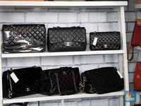 Seabad Tertutup, Chanel Rilis Penjualan 2017 Capai Rp 140 T