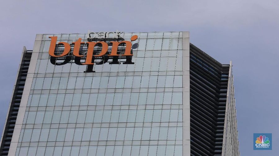 Manajemen BTPN ini BTPN Syariah menjadi perusahaan publik dan transparan