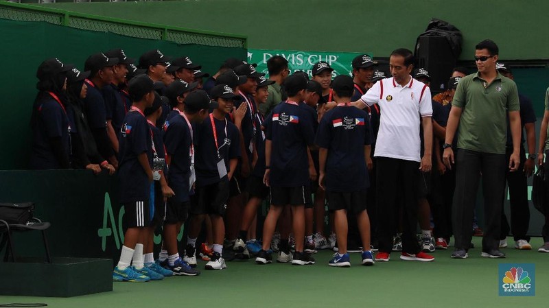 Presiden Joko Widodo hari ini, Sabtu (03/02/2018), meresmikan Stadion Tenis di Gelora Bung Karno