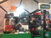 Bazaar Posh Markt, Upaya 'Membumikan' Merek Hermes Cs