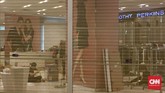 Gerai Dorothy Perkins di Kota Kasablanka resmi tutup hari ini, Senin (5/2). Dorothy Perkins merupakan merek pakaian wanita asal Inggris yang hak distribusinya di Indonesia dipegang oleh PT Mitra Adiperkasa Tbk.