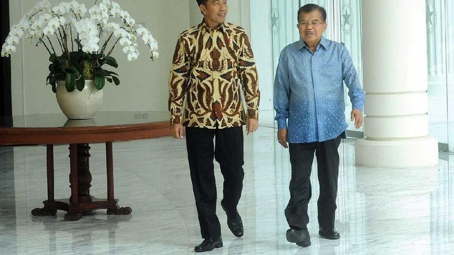 Presiden Joko Widodo dan Wakil Presiden Jusuf Kalla bertemu siang ini membahas berbagai isu negara.
