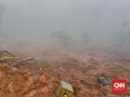 Longsor di Pasar Rebo, Timpa Satu Rumah dan Satu Motor