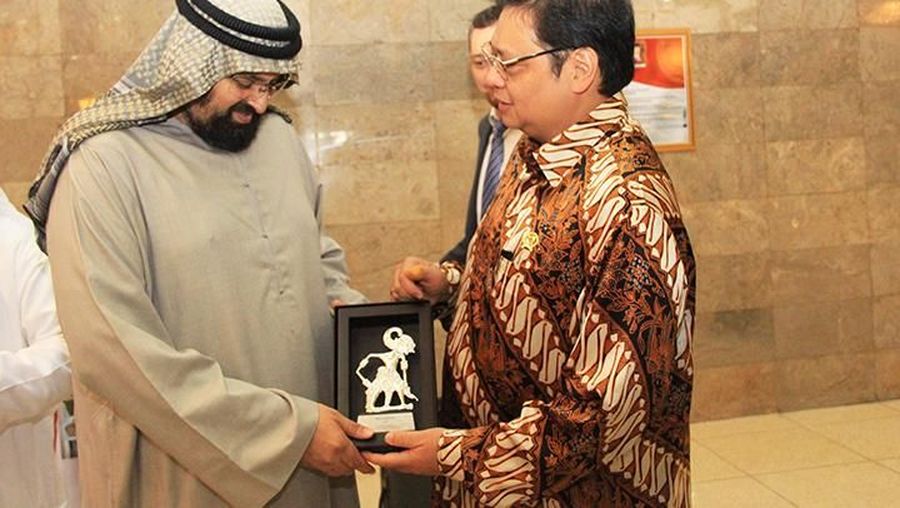 Menteri Perindustrian Airlangga Hartarto hari ini bertemu dengan delegasi investor swasta asal Uni Emirat Arab membahas investasi.