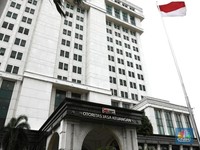 Warga RI Makin Banyak Sakit, Bos OJK Peringatkan Hal Ini