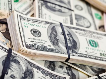 Spekulan Jual Dolar AS Senilai Rp 30 T, Rupiah Bakal Menguat?