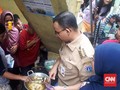Pengungsi Banjir di Cawang Minta Tikar dan Selimut ke Anies