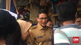 Sandi Klaim Pejalan Kaki Tak Keberatan Trotoar Dipakai PKL