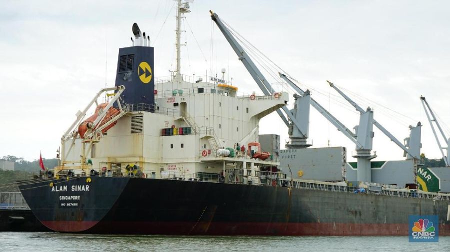 Saham emiten perikanan PT Dharma Samudera Fishing Industries Tbk (DSFI) melesat 34,62% di level Rp 140/saham.