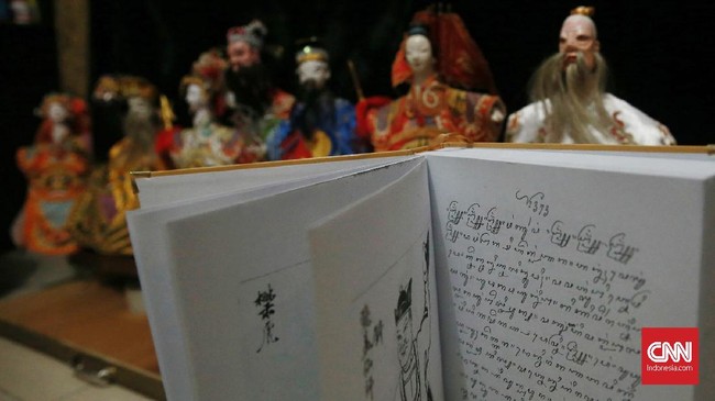 FOTO Budaya China Jawa dalam Sekantong Boneka Wayang Potehi