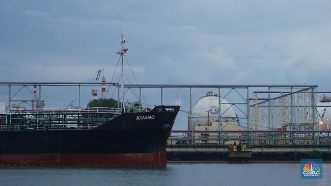 Minyak Mulai Memanas, Brent Tembus US$83