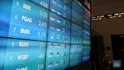 IHSG Kondisi papan perdagangan di Bursa Efek Indonesia, Jakarta, Jumat (9/2/2018). IHSG hari ini bergerak negatif karena respon sentimen anjloknya bursa saham Amerika hingga 4,15%. (CNBC Indonesia/ Andrean Kristianto)