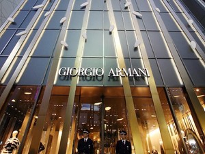 Diduga Eksploitasi Buruh, Dior dan Armani Terancam Denda Rp 175 M!