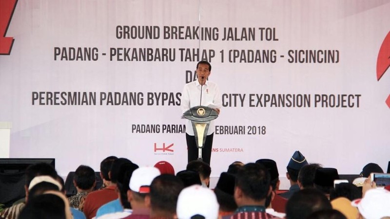Pembangunan Jalan Tol Padang - Pekanbaru sepanjang 244 km ditargetkan selesai tahun 2023.