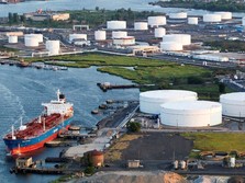 Rusia-OPEC Tahan Kenaikan Produksi, Reli Harga Minyak Lanjut!