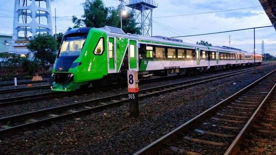 PT. KAI akan mengoperasikan kereta bandara yang menghubungkan Bandara Internasional Minangkabau (BIM) - Stasiun Padang.