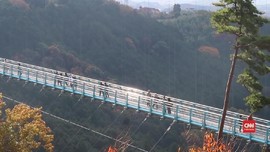 VIDEO: 'Goyangan' Mishima Skywalk Demi Pemandangan Fuji