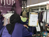 Berburu Hijab Koleksi Desainer Mulai Harga Rp 100 Ribu