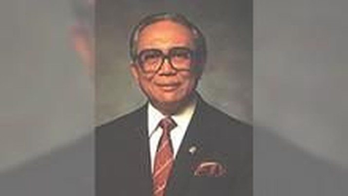 Mantan Gubernur Bank Indonesia, Rachmat Saleh Tutup Usia