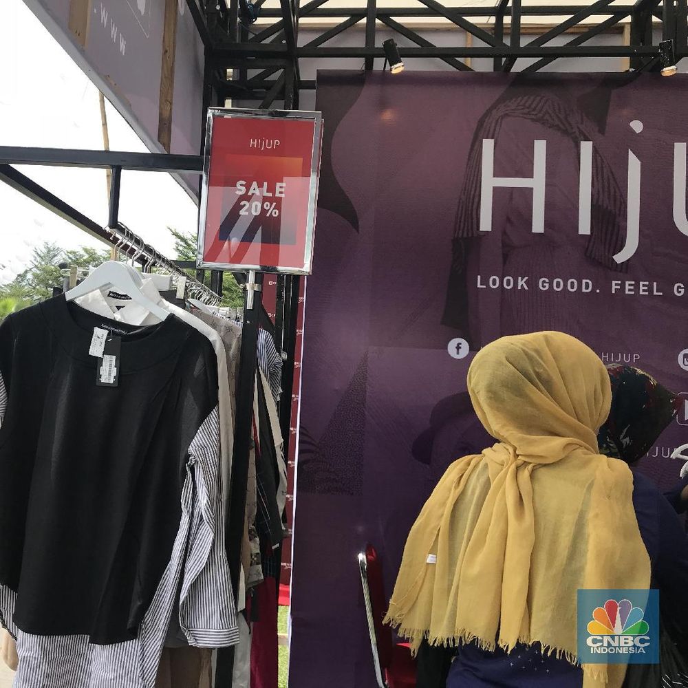 Berburu Hijab Koleksi Desainer Mulai Harga Rp 100 Ribu