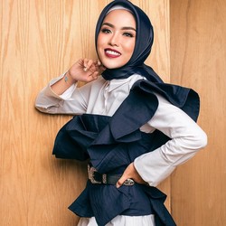 Medina vs Irwansyah, Bermula dari Sakit Hati Bisnis Tas KW?