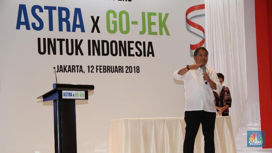 Konglomerasi otomotif terbesar di Indonesia PT Astra International Tbk menyuntik Go-jek sebesar US$150 juta.