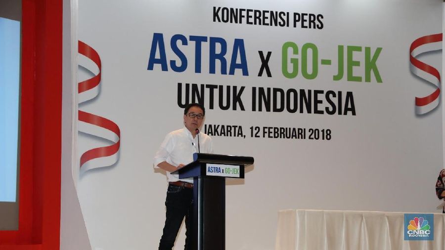 Konglomerasi otomotif terbesar di Indonesia PT Astra International Tbk menyuntik Go-jek sebesar US$150 juta.
