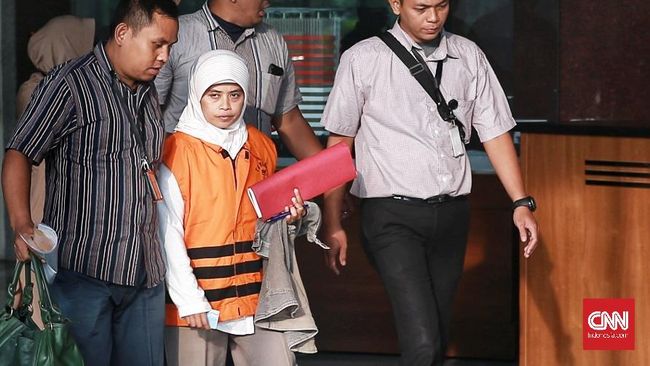 Usai Diperiksa, KPK Tahan Anggota DPRD Kebumen
