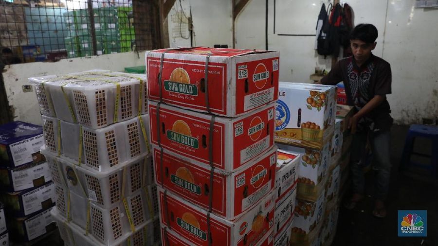 Jelang perayaan Imlek pasokan jeruk mandarin asal China kosong di pasaran.