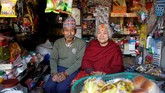 Nhuchhe Bahadur Amatya dan Raywoti Devi Amatya adalah pasangan dari Nepal yang dijodohkan 59 tahun lalu.