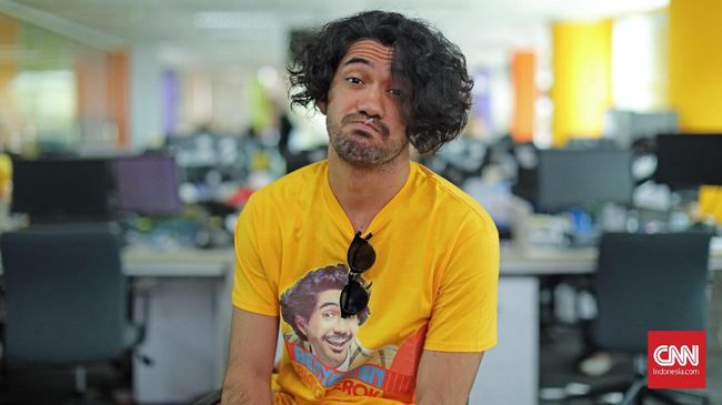 Mata Melotot Benyamin Jadi Inspirasi Reza Rahadian