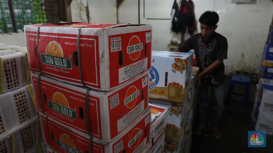 Badan Pusat Statistik (BPS) mencatat nilai impor sepanjang November 2019 mencapai US$ 15,34 miliar.