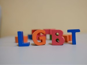 Polisi Sita Kondom hingga Pelumas Saat Gerebek Pesta Gay di Hotel Jaksel