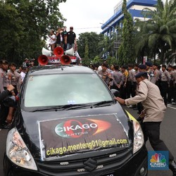 Tilang Dimulai April, Pengawasan Taksi Online Diperketat