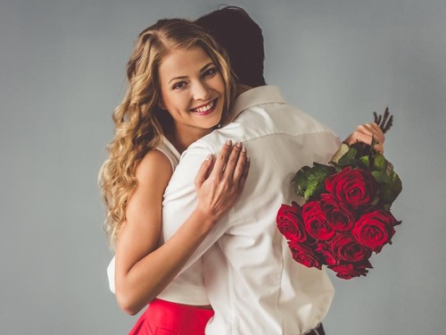 20 Kata-kata Romantis yang Bikin Luluh di Hari Valentine 20 Kata-kata Romantis yang Bikin Luluh di Hari Valentine